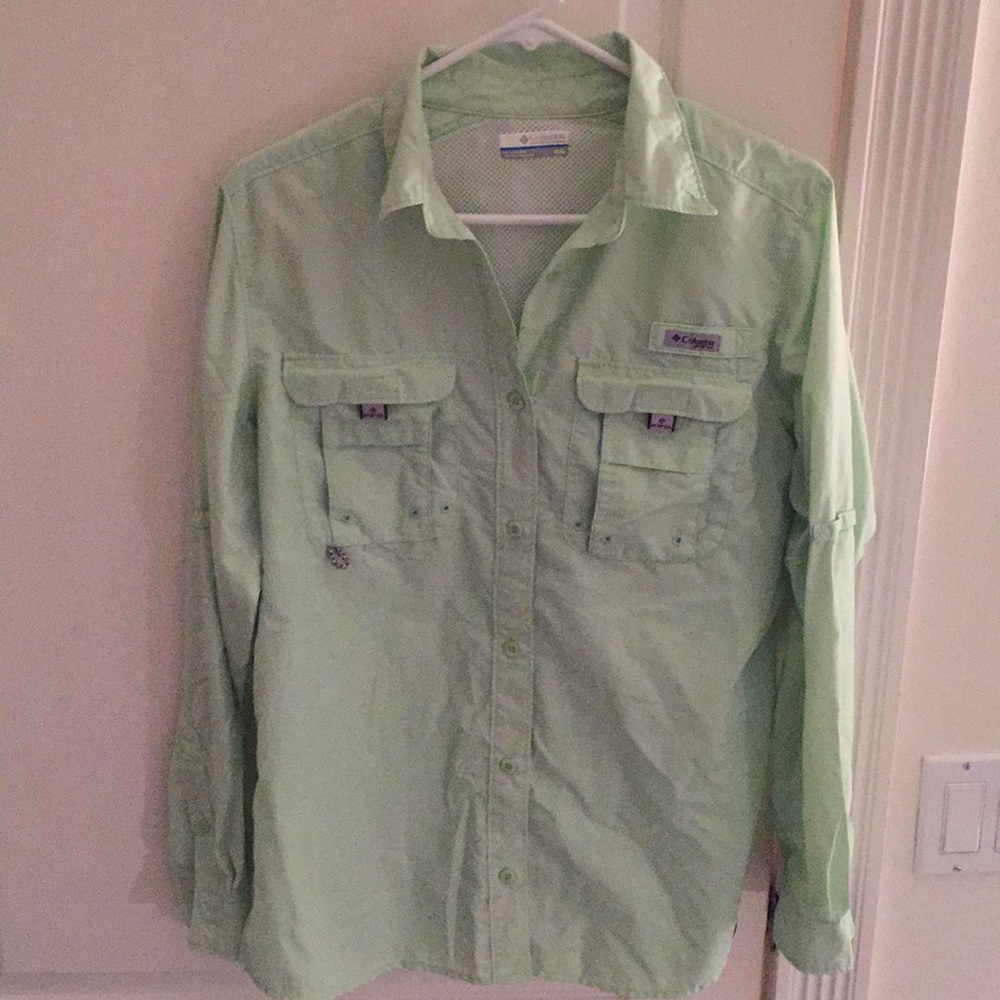 Women’s Columbia fishing shirt